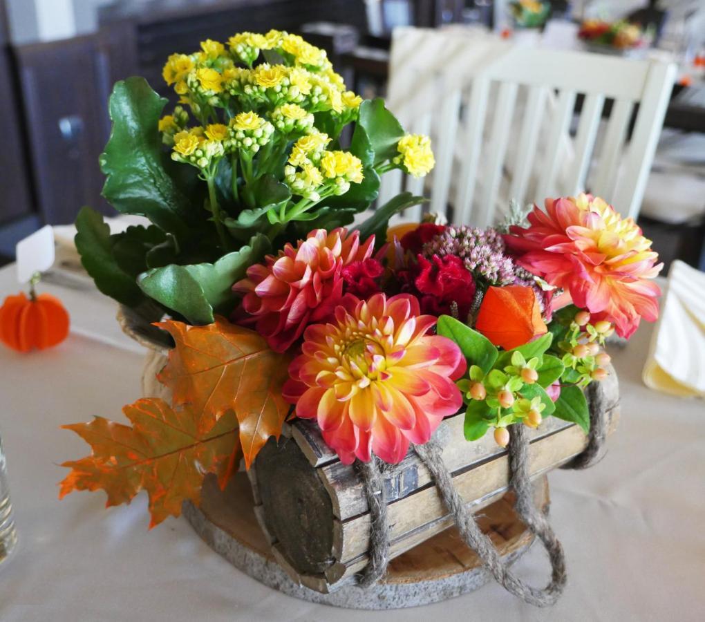 Park Hotel Stratesh โลเวช ภายนอก รูปภาพ